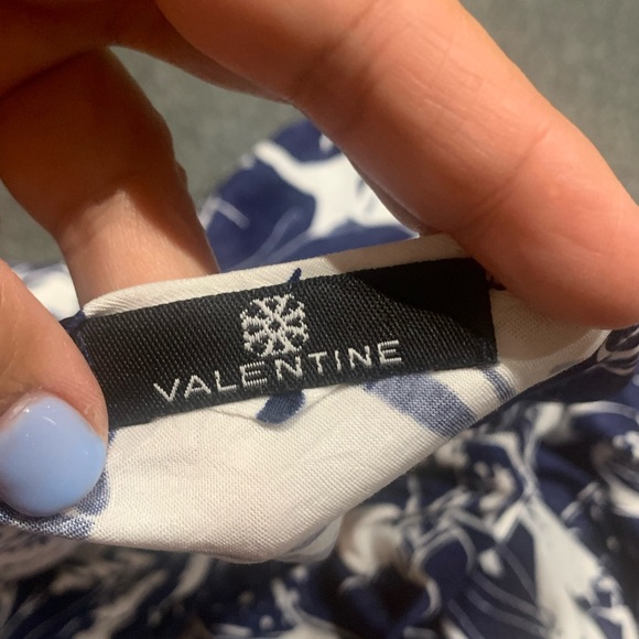 Asymmetrical top - Picture 3 of 3